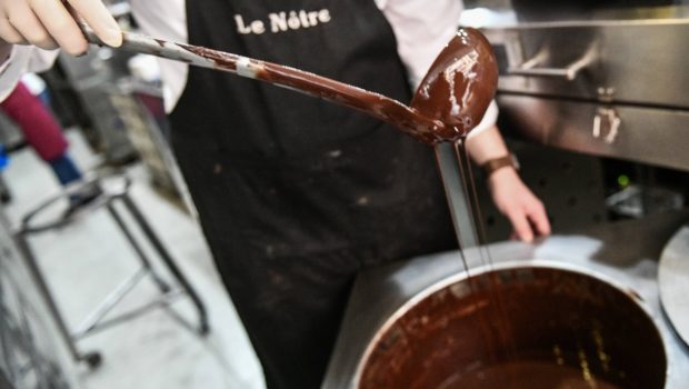 Γλυκά 20.000 ευρώ - Από τις ΗΠΑ στη Γαλλία για… περισσότερη χαρά