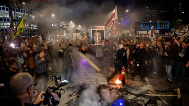 Ισραήλ: Στους δρόμους χιλιάδες πολίτες - Απαιτούν την απελευθέρωση των ομήρων - Οργή κατά του Νετανιάχου