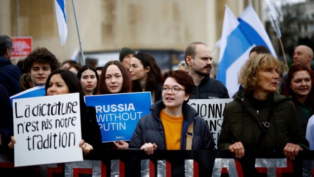 Ρωσία: «Μεσημέρι κατά του Πούτιν» με χιλιάδες διαδηλωτές στους δρόμους κατά της επανεκλογής του