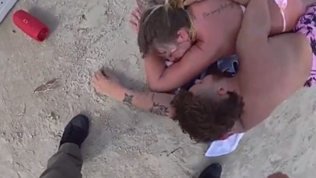 Φλόριντα: Ζευγάρι κοιμόταν στην παραλία, ενώ τα παιδιά τους είχαν εξαφανιστεί - Είχαν μεθύσει