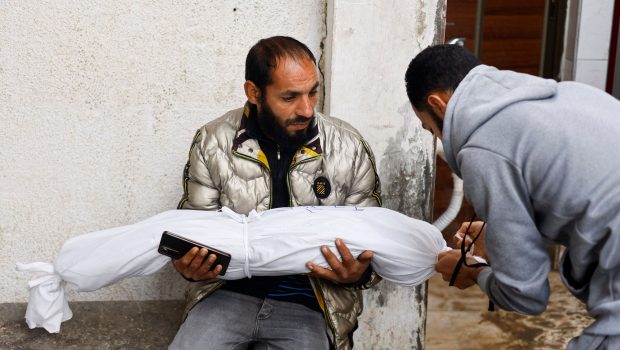 Γάζα: «Κατά τα φαινόμενα ένα έγκλημα πολέμου» - Το HRW για επίθεση του Ισραήλ που σκότωσε 106 αμάχους