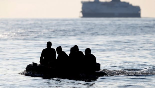 Ισπανία: Τέσσερα πτώματα σε ακυβέρνητο σκάφος στις ακτές της χώρας - Για μετανάστες κάνουν λόγο οι Αρχές