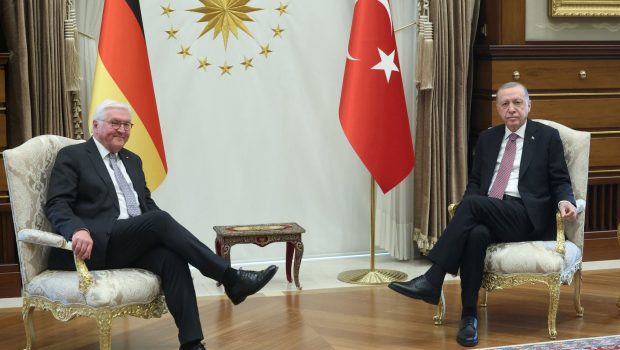 Μέση Ανατολή, Ουκρανία και... Κύπρος στο τραπέζι για Ερντογάν - Σταϊνμάιερ