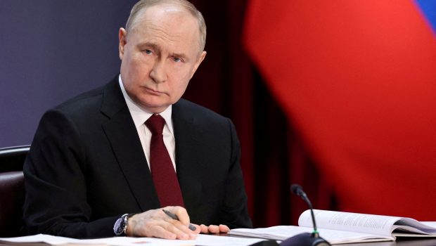 Ο Πούτιν απειλεί την Ευρώπη: Αν πειράξετε τα περιουσιακά μας στοιχεία, η απάντηση θα πονέσει
