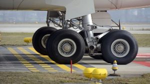 Αυστραλία: Αεροπλάνο προσγειώθηκε... έρποντας αφού έκανε κύκλους στον αέρα
