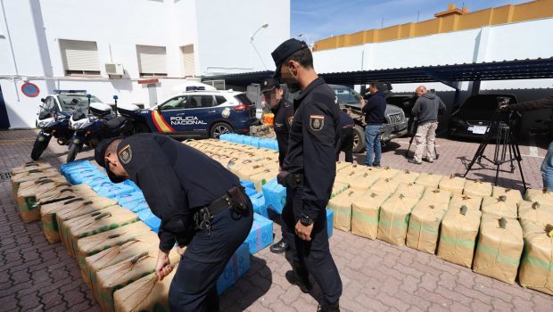 Η Ισπανία κατάσχεσε σχεδόν δύο τόνους μεθαμφεταμίνης - Χτύπημα στο καρτέλ Σιναλόα