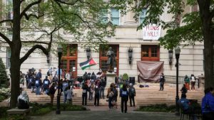 ΗΠΑ: Το Κολούμπια απειλεί με αποβολή τους φοιτητές που κατέλαβαν κτίριό του - «Λανθασμένη προσέγγιση» λέει ο Λευκός Οίκος