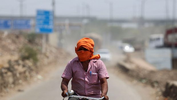 Ινδία: Τουλάχιστον 15 νεκροί από ακραίο καύσωνα – Πιθανό ρεκόρ ζέστης στο Δελχί