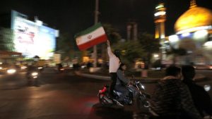 Ιράν: Γιατί μπορεί να ξεσπάσει εμφύλιος πόλεμος λόγω του θανάτου του Ραϊσί