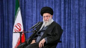 Ιράν: Ο Χαμενεΐ διαβεβαιώνει τους Ιρανούς ότι δεν θα διαταραχθούν οι κρατικές υποθέσεις