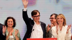 Ισπανία: Οι Σοσιαλιστές νίκησαν στις περιφερειακές εκλογές της Καταλονίας αλλά δεν εξασφαλίζουν πλειοψηφία