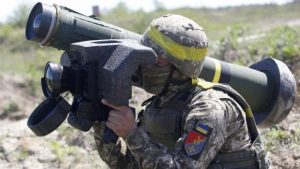 Οι ΗΠΑ στέλνουν νέα όπλα στην Ουκρανία - Τι περιλαμβάνει το πακέτο