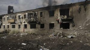 Ουκρανία:11 άνθρωποι σκοτώθηκαν σε θέρετρο από ρωσική πυραυλική επίθεση