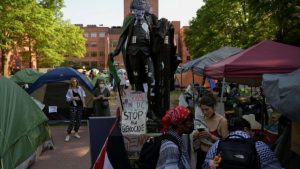 Φοιτητικές διαδηλώσεις στις ΗΠΑ: Ειρηνικό το 97% - Η αστυνομική καταστολή αύξησε τη βία