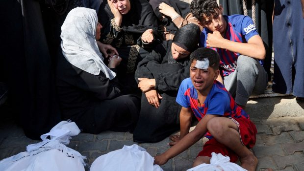 Live οι εξελίξεις σε Γάζα και Ισραήλ: Επιθέσεις στην «ανθρωπιστική ζώνη» Αλ Μαουάσι