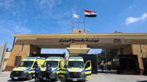 Γάζα: 21 καρκινοπαθείς μεταφέρθηκαν στην Αίγυπτο - Πρώτη φορά μετά που το Ισραήλ κατέλαβε το πέρασμα στη Ράφα
