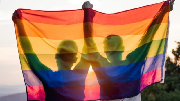 Εκλογές στη Γαλλία: Κατά της ομοφοβίας, του ρατσισμού και της ακροδεξιας το σημερινό Paris Pride