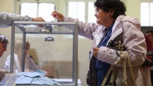Εκλογές στη Γαλλία: Ξυλοκόπησαν τον επικεφαλή εκλογικού τμήματος