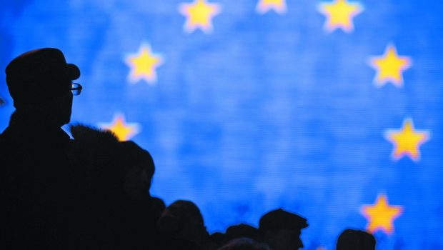 Ευρωεκλογές με την Ευρώπη της πολυκρίσης «δεύτερο βιολί»