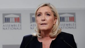 Μαρίν Λεπέν: Το «ισλαμοαριστερίστικο μπλοκ» είναι ο βασικός κίνδυνος που ελλοχεύει στη Γαλλία