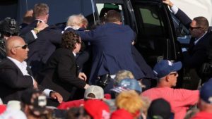 Απόπειρα δολοφονίας Τραμπ: Μένος κατά των γυναικών της Secret Service από την αμερικανική δεξιά