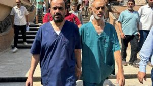 Γάζα: Μετά από 8 μήνες αφέθηκε ελεύθερος ο διευθυντής του νοσοκομείου αλ Σίφα - «Μας βασάνιζαν μέρα και νύχτα»