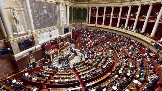 Εκλογές στη Γαλλία: Τα 10 σενάρια μετά τις 7 Ιουλίου - Συγκατοίκηση, συνασπισμός ή παραίτηση Μακρόν;