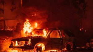 Ηνωμένο Βασίλειο: Έβαλε να κάψουν το αυτοκίνητο της πεθεράς της επειδή δεν την συμπαθούσε
