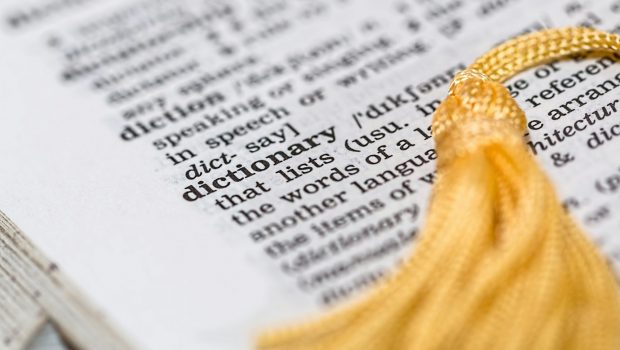 Ο ρόλος των social στον εμπλουτισμό των λεξικών - 3.200 νέα λήμματα στο Cambridge Dictionary