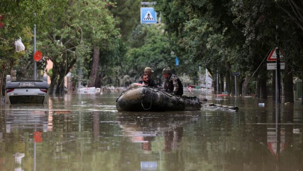 Κακοκαιρία: Σφυροκοπά την Ιταλία - Δύο αγνοούμενοι, σε κατάσταση έκτακτης ανάγκης η Εμίλια Ρομάνια