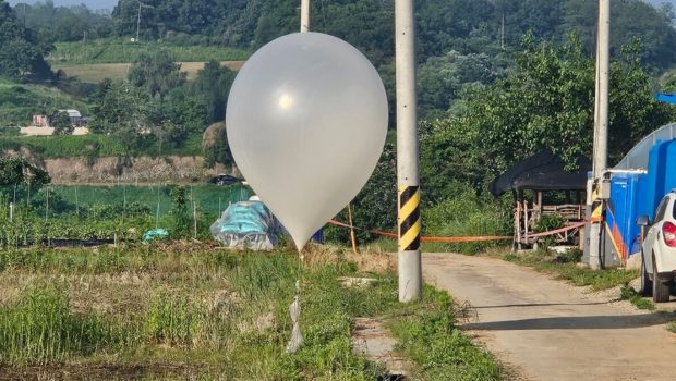 Νότια Κορέα: Σχεδόν 200 μπαλόνια γεμάτα σκουπίδια έστειλε πάλι η Πιονγκγιάνγκ