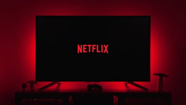 Netflix: Τριπλασιάστηκαν οι ακυρώσεις συνδρομών - H κίνηση του προέδρου που έφερε το cancel